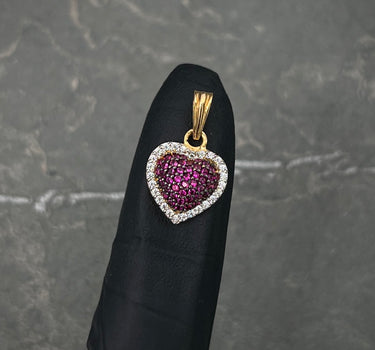 Dije corazon con swarovski fucsia 1.7gr / Largo 1.9cm / Oro Amarillo Nac M