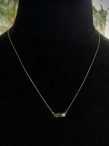 Cadena MINI MILITAR COn 60Pts De Esmeralda Y 26Pts Diamante 2.6gr / Largo 50cm / Oro Amarillo Nac (Joya)*