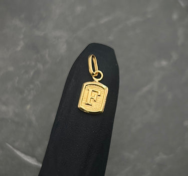 Dije letra F 0.4gr / Largo 1.4cm / Oro Amarillo Nac M