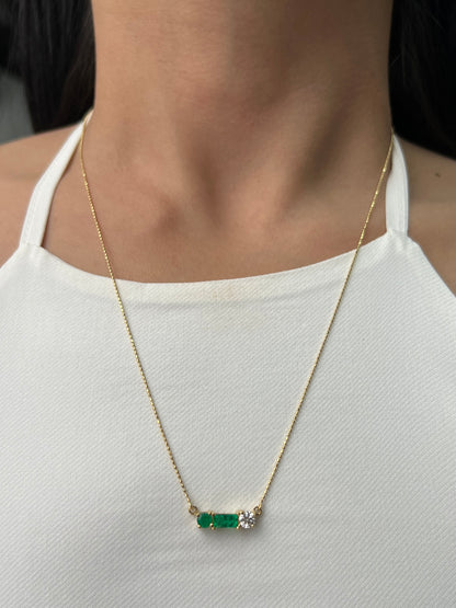 Cadena MINI MILITAR COn 60Pts De Esmeralda Y 26Pts Diamante 2.6gr / Largo 50cm / Oro Amarillo Nac (Joya)*