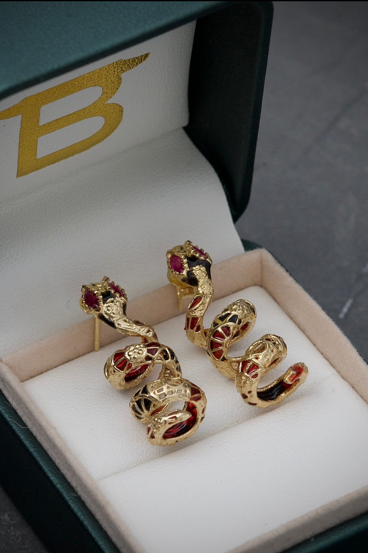 Aretes De Serpiente 6.45gr / Largo 2.9cm / Oro Amarillo italy +3 P