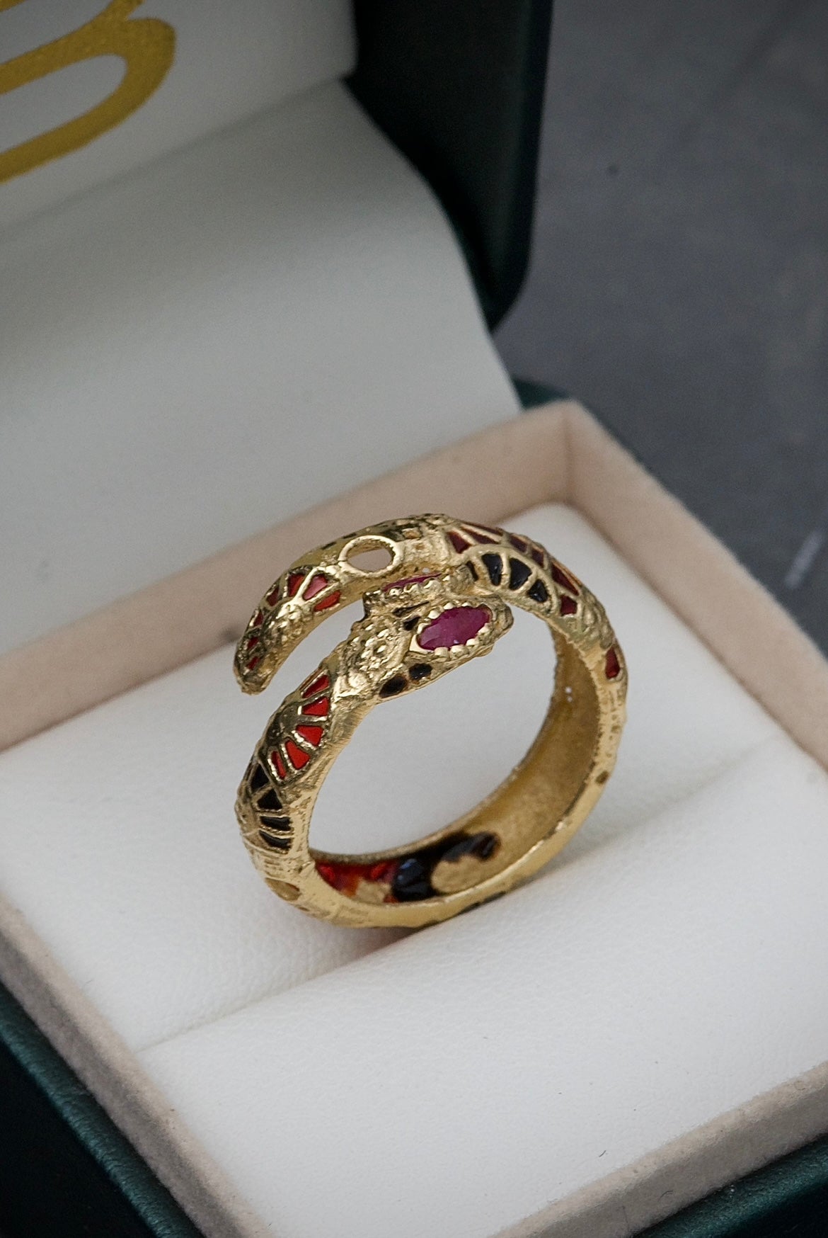 Anillo De Serpiente 4.2gr / Talla: 7 1/4 Oro Amarillo italy +3 B