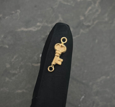Herraje llave 0.45gr / Largo 1.9cm / Oro Amarillo Nac B