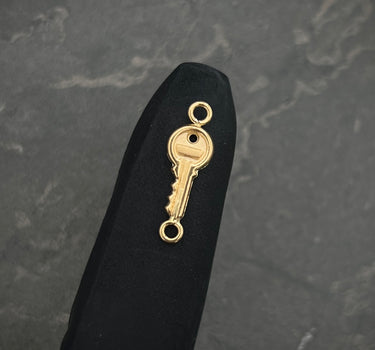 Herraje llave 0.45gr / Largo 1.8cm / Oro Amarillo Nac B
