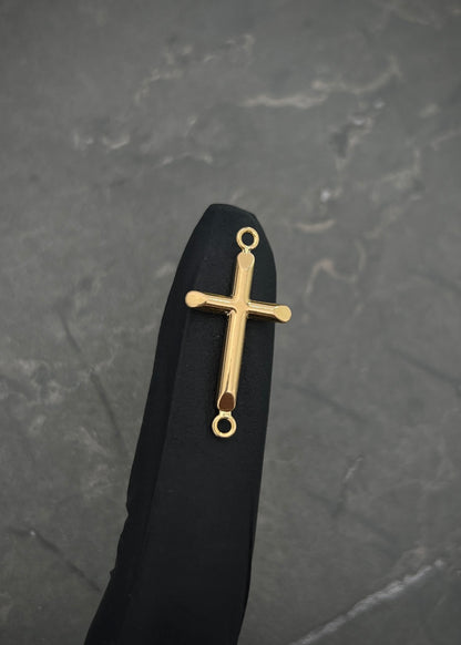 Herraje cruz lisa 0.65gr / Largo 2.8cm / Oro Amarillo Nac B