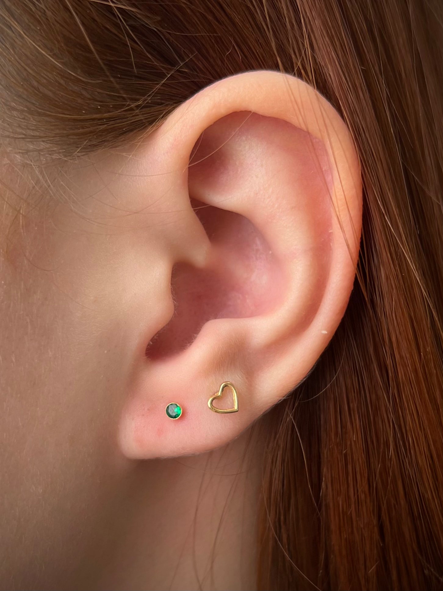 Topos Circulo con Swarovski Verde 0.35gr / 0.2cm / 2mm — Oro Amarillo