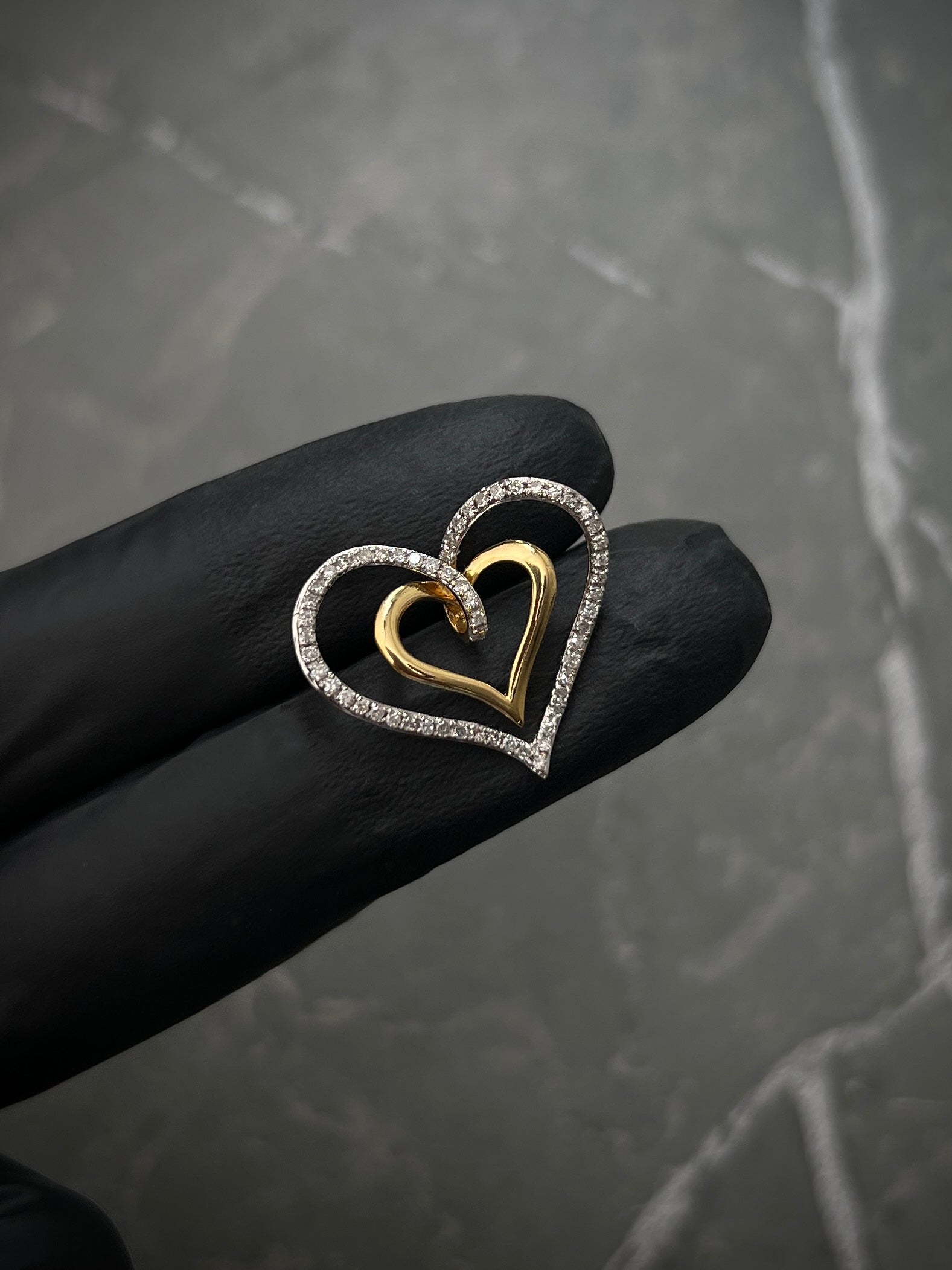 Dije De Corazon 750 Con 55pts De Diamante 1.8gr / Largo 2.0cm / Dos Oros italy cte (Joya) M