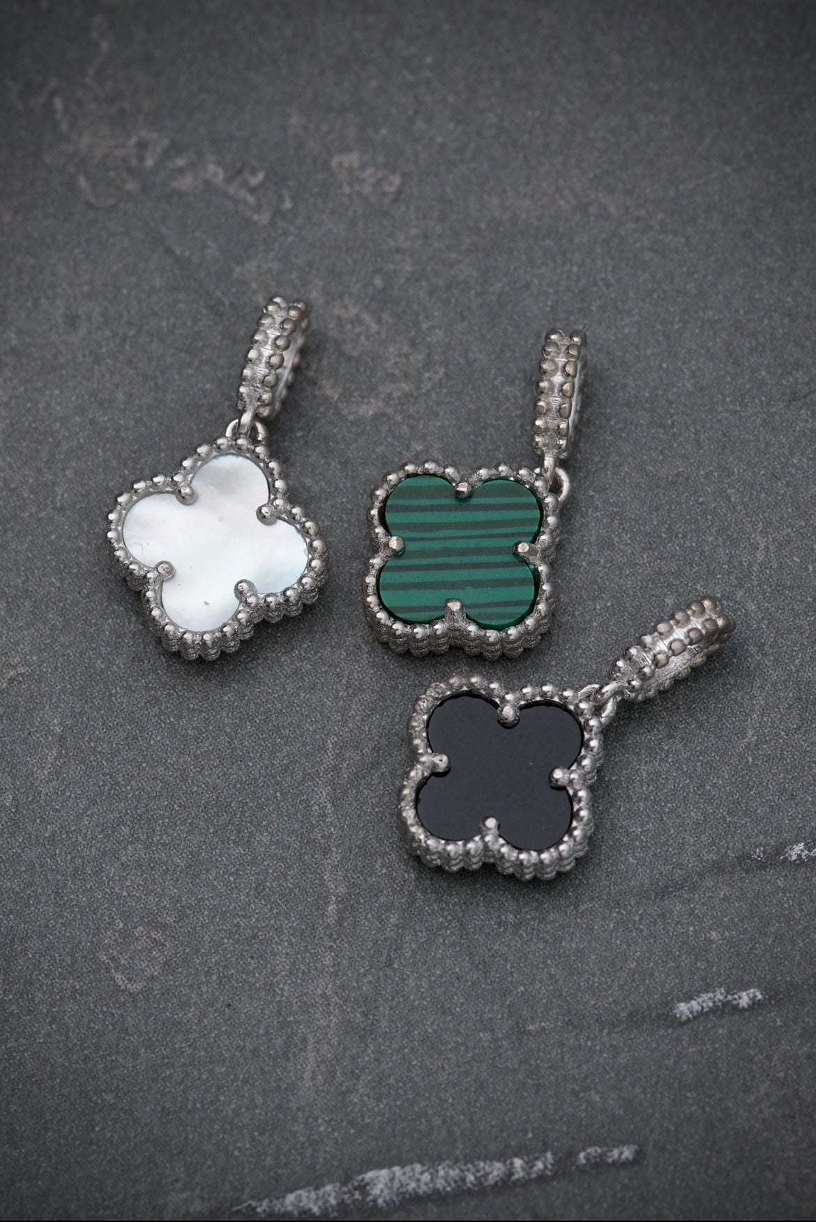 Dije lucky clover 1gr / 1.5cm / Oro Blanco Nac M