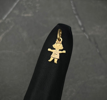 Dije niña 0.4gr / Largo 1.7cm / Oro Amarillo italy +3 B