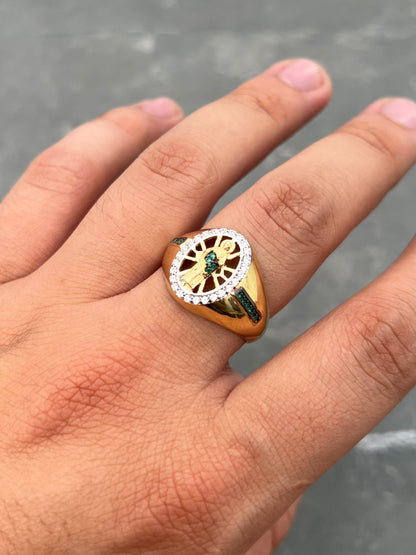 Anillo san judas tadeo con swarovski verde 5.9gr / Talla 10 3/4 / Oro Amarillo Nac B