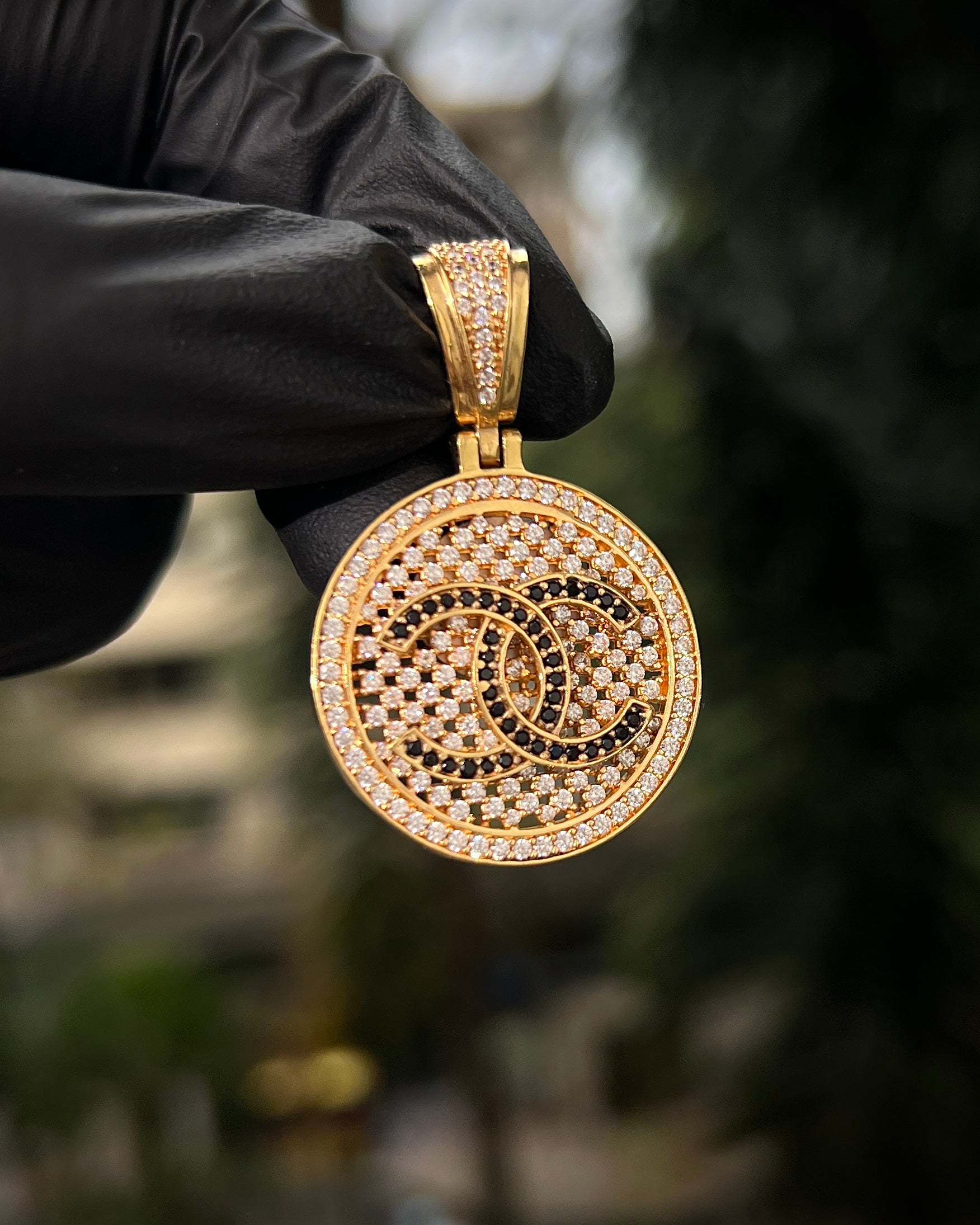 Dije medalla de ch 9.35gr / 4cm / Oro Amarillo Nac M