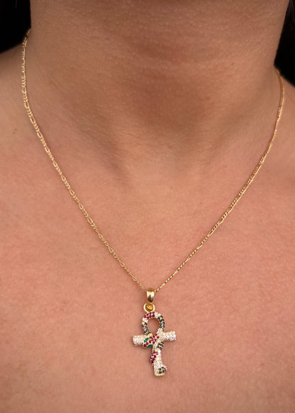 Dije cruz con 20pts de moissanita 3.2gr / Largo 3cm / Oro Amarillo (Joya) M