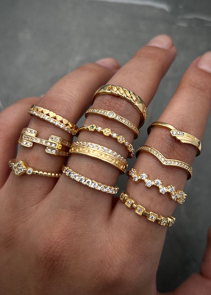 Anillo de corazones con swarovski blanco 2gr / TALLA 6 / Oro Amarillo Nac B