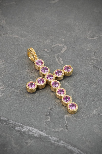 Dije Cruz con Swarovski Rosado 4.6gr / 3.7cm / 22.7mm — Oro Amarillo