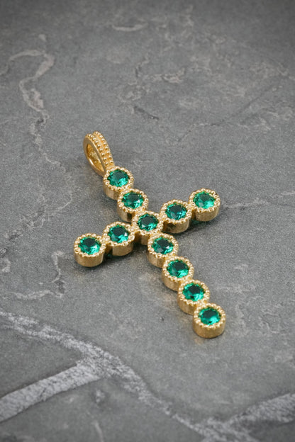Dije Cruz con 162pts de Moissanitas 4.45gr / 3.7cm / 22.7mm — Oro Amarillo