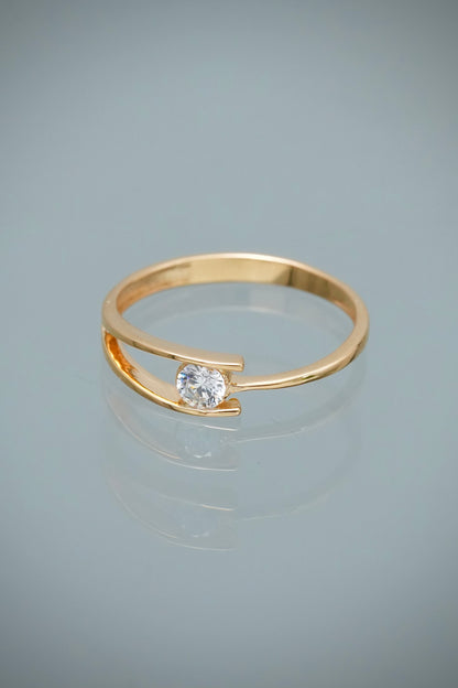 Anillo con Swarovski Blanco 1.6gr / Talla 6 1/4 — Oro Amarillo