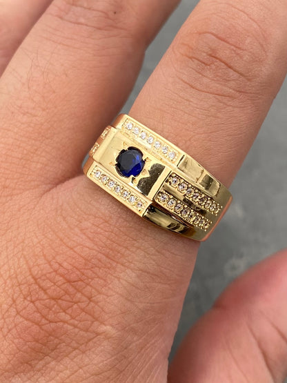 Anillo con Swarovski Azul y Blanco 5.9gr / Talla 10 1/4 — Oro Amarillo