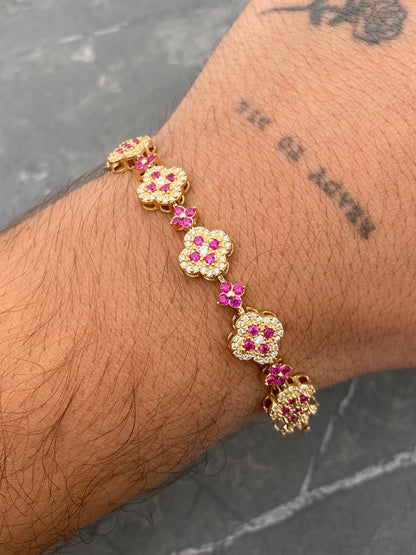 Pulso Lucky Clover con Swarovski Fucsia y Blanco 15.75gr / 18cm / 10mm — Oro Amarillo