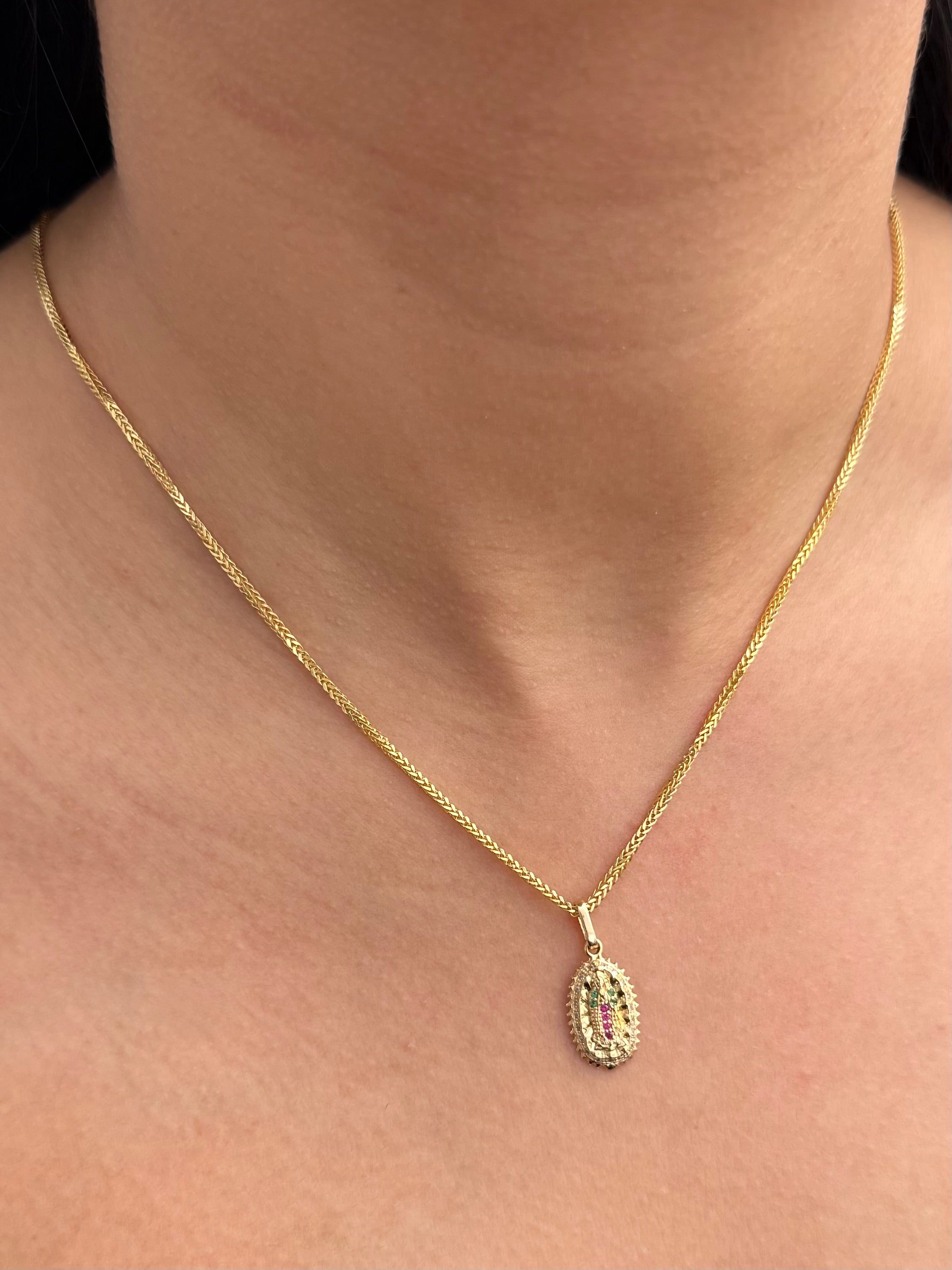 Dije Virgen de Guadalupe con Swarovski 1.55gr / 2.3cm / 10mm — Oro Amarillo