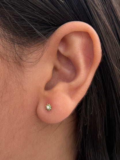 Topos Flor con Swarovski Blanco y Verde 0.45gr / 0,4cm / 4.2mm — Oro Amarillo