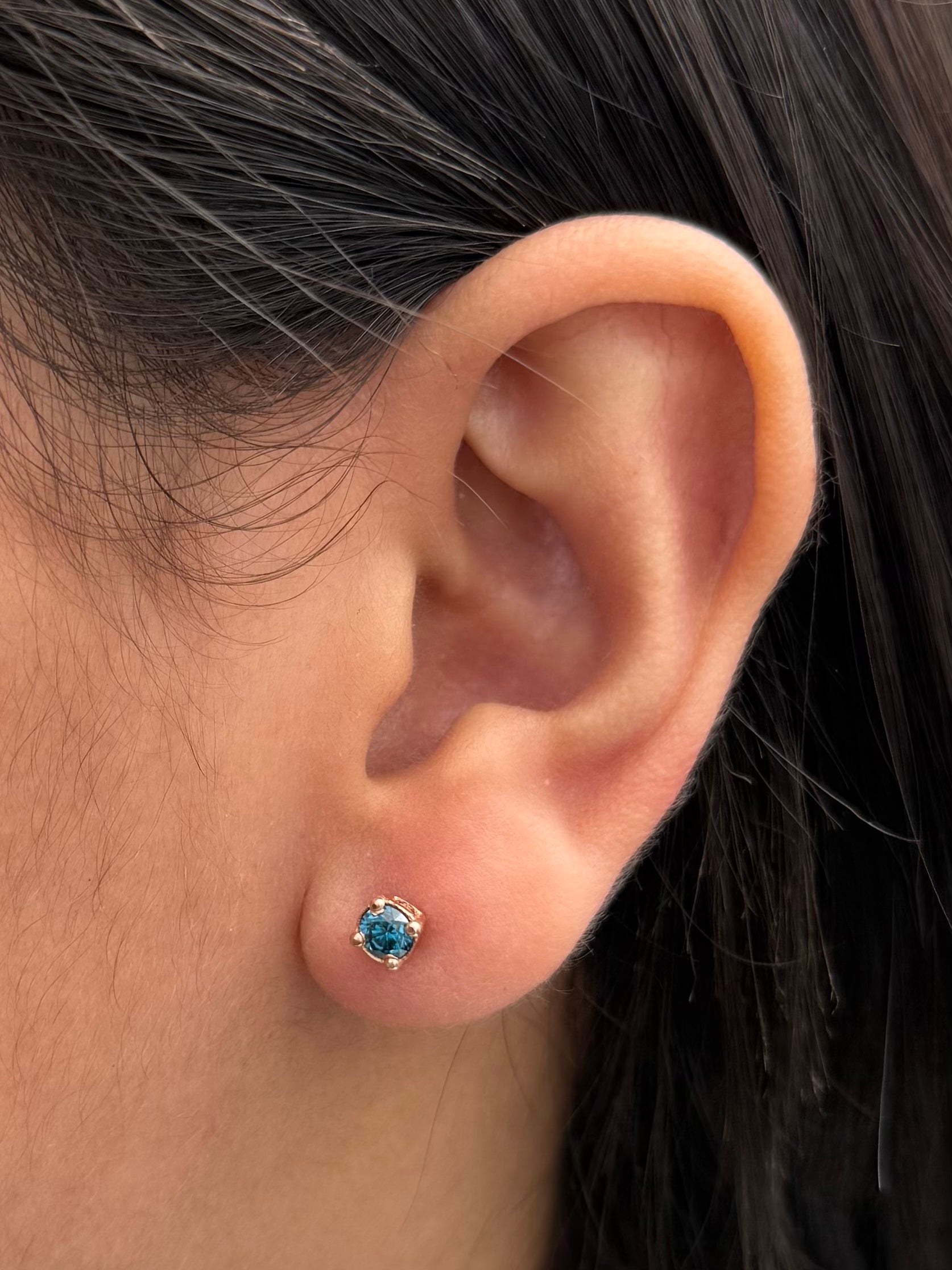 Topos con 61pts de Diamante Azul 1.2gr / 0.4cm / 4.8mm — Oro Rosado