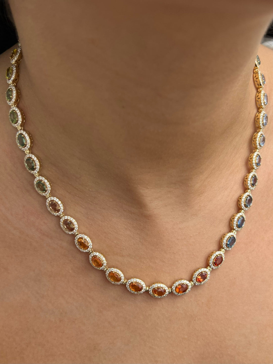 Cadena con 2050pts zafiro y 478pts diamante LB 43.25gr / Largo 45cm — Oro Amarillo