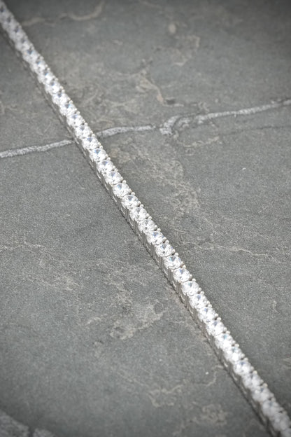 Tobillera tenis con swarovski blanco 13.6gr / Largo 23cm / Oro Blanco Nac B
