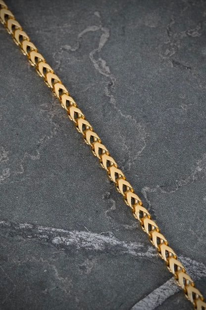 Pulso franco 8.35gr / Largo 20.5cm — Oro Amarillo