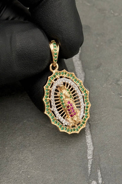 Dije virgen de guadalupe con swarovski 4gr / Largo 3.4cm / Oro Amarillo Nac B