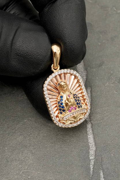 Dije virgen de guadalupe con swarovski 4.65gr / Largo 3cm — Dos Oros