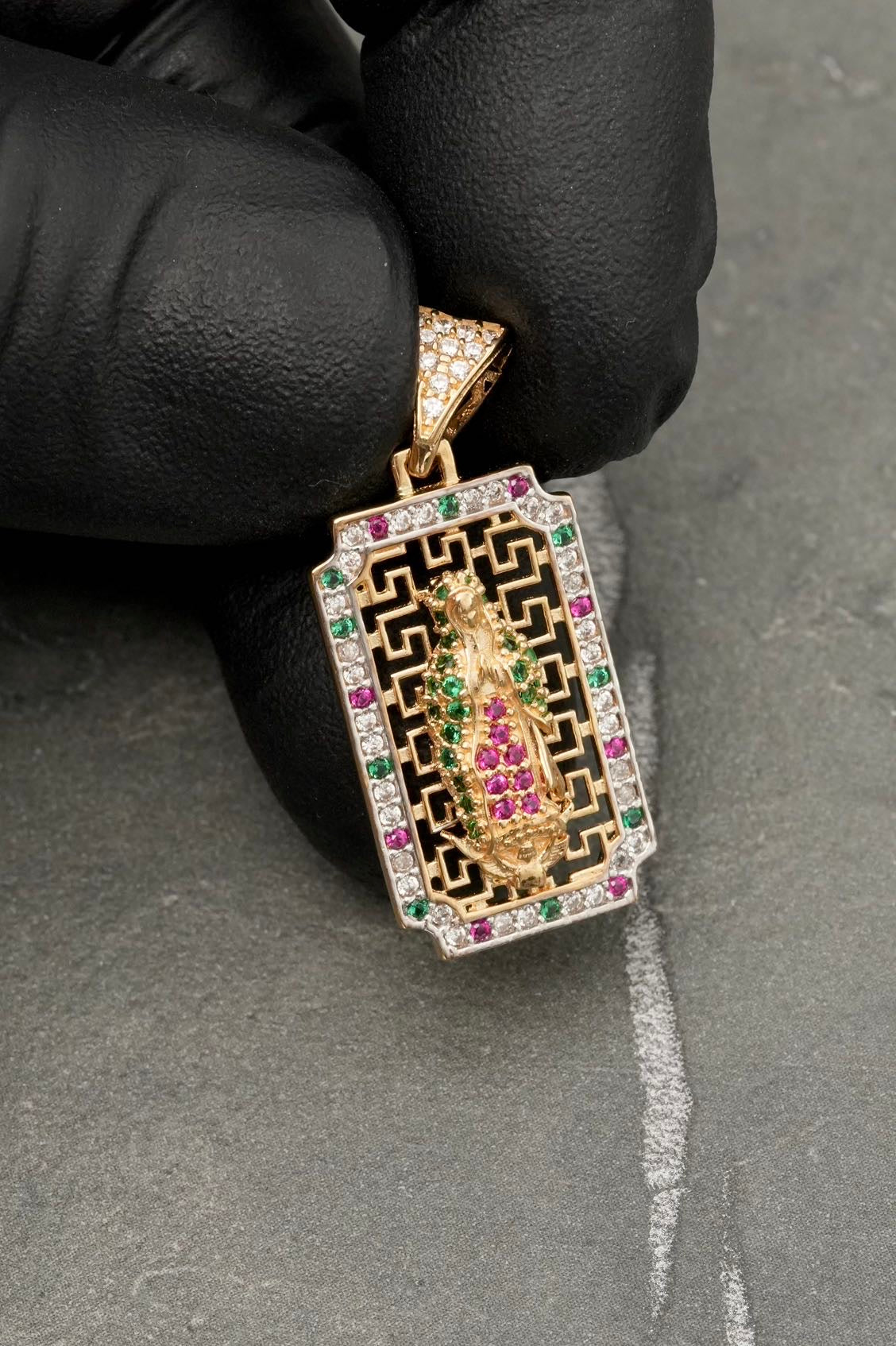 Dije virgen de guadalupe con swarovski 3.45gr / Largo 3cm / Oro Amarillo Nac B