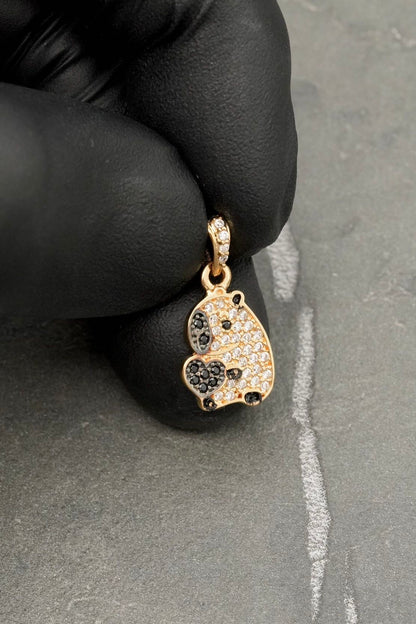 Dije capibara con swarovski negro y blanco 1.45gr / Largo 1.8cm — Oro Amarillo