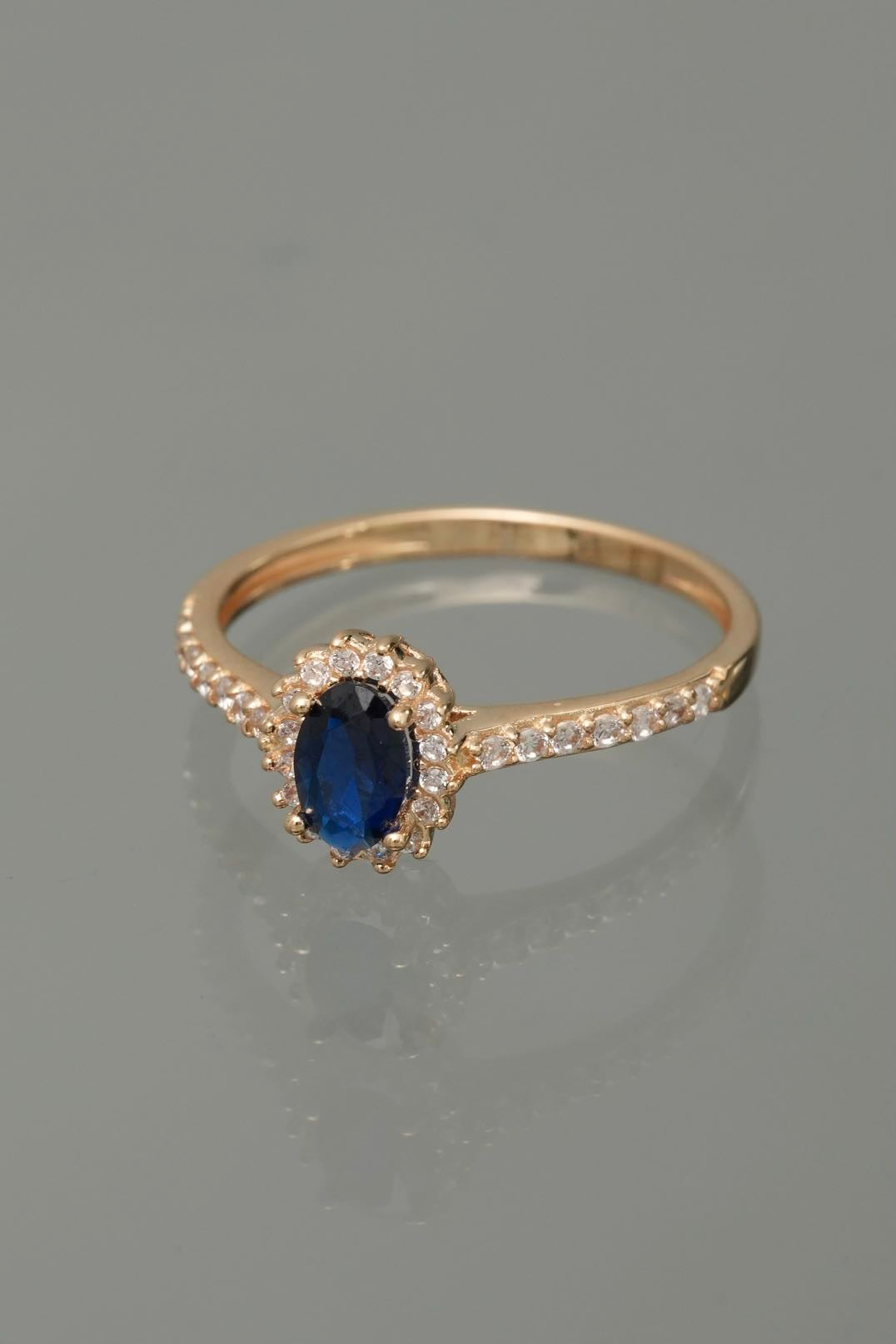 Solitario con swarovski azul y blanco 2.2gr / TALLA 7 / Oro Amarillo Nac B