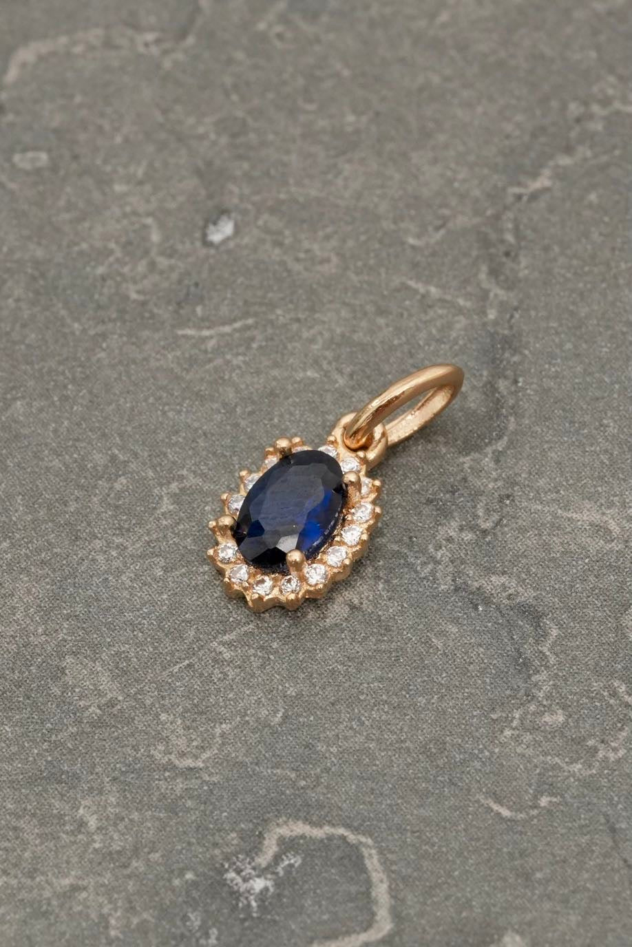 Dije con swarovski azul y blanco 0.6gr / Largo 1.5cm — Oro Amarillo