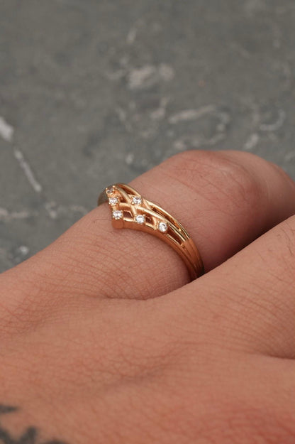 Anillo con swarovski Blanco 2.1gr / TALLA 6 1/2 / Oro Amarillo Nac B