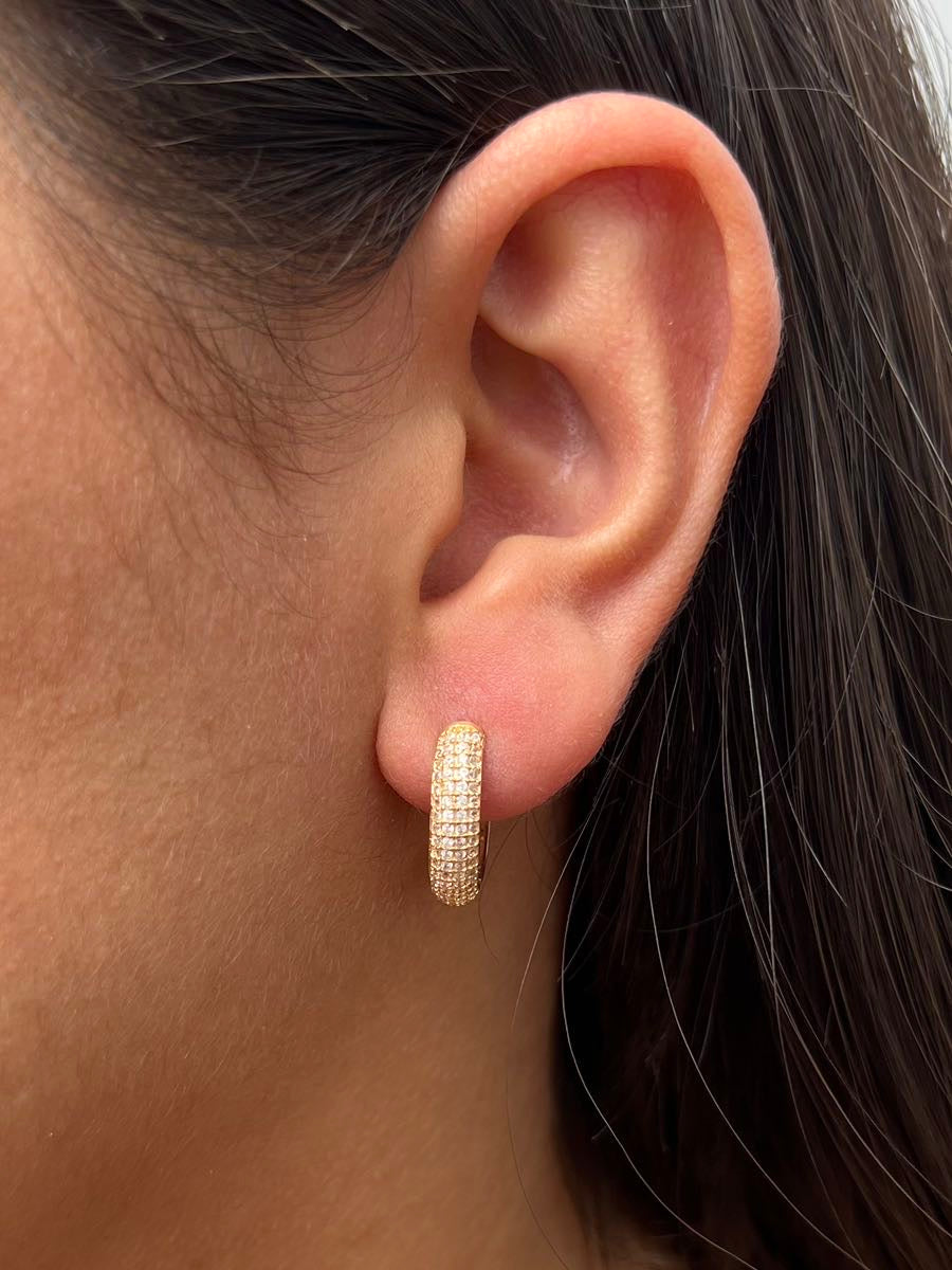 Candongas con swarovski blanco 4.05gr / Largo 1.7cm / Oro Amarillo Nac M