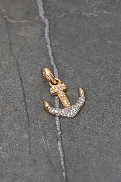 Dije ancla con swarovski blanco 1.55gr / Largo 2.2cm — Oro Amarillo
