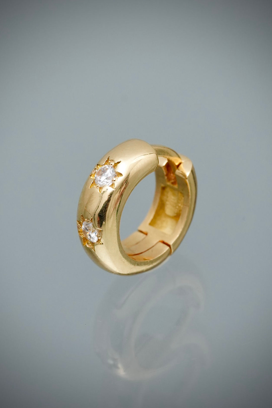 Unidad de candonga stars diamonds 3.35gr / Largo 1.2cm — Oro Amarillo