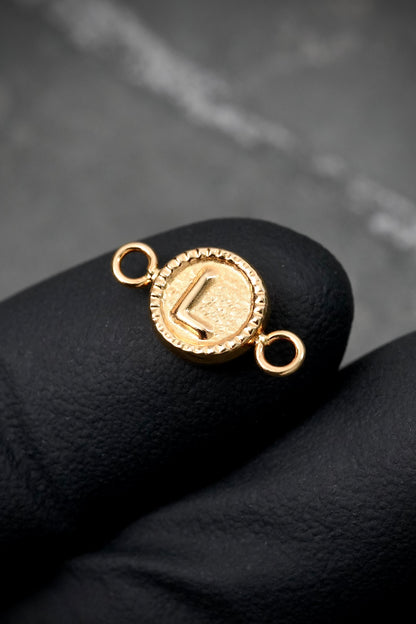 Herraje letra L 0.45gr / Largo 1.5cm — Oro Amarillo