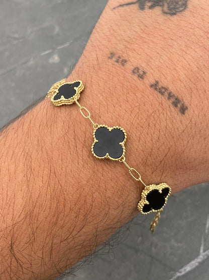 Pulso Lucky Clover con Piedra Negra 8.6gr / 19.5cm / 13.9mm — Oro Amarillo