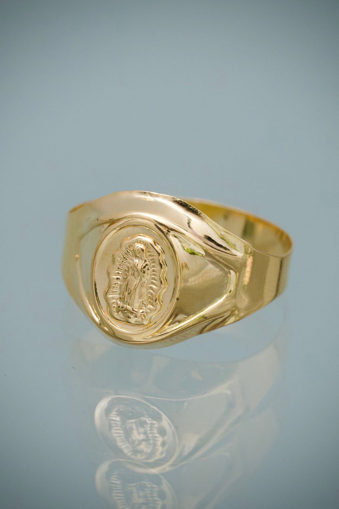 Anillo Virgen de Guadalupe 1.9gr / Talla 9 1/4 — Oro Amarillo
