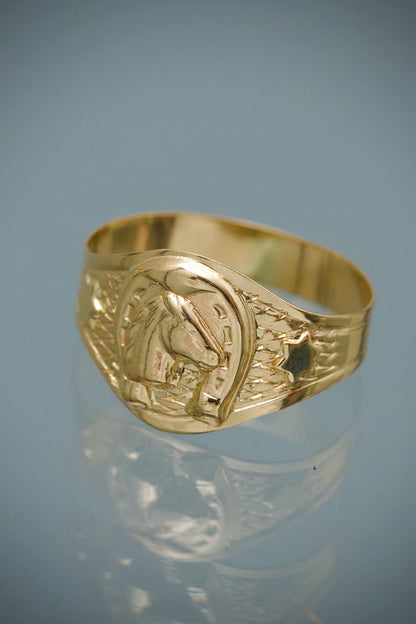 Anillo de Bebe Caballo 1.25gr / Talla 4 1/4 — Oro Amarillo