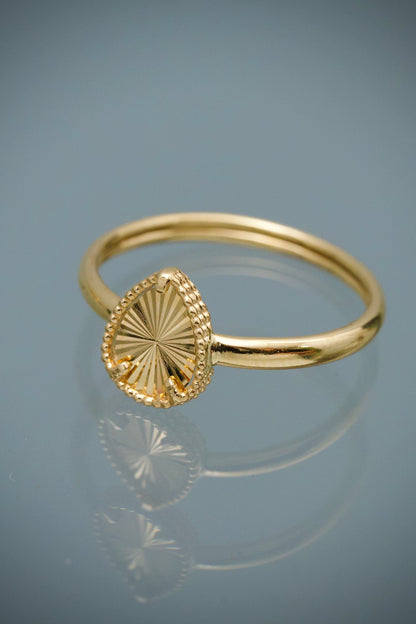 Anillo Gota Deiamantada 1gr / Talla 5 3/4 — Oro Amarillo