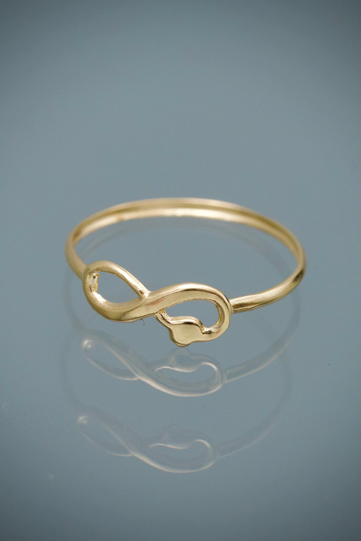 Anillo Infinito 0.35gr / Talla 6 1/4 — Oro Amarillo