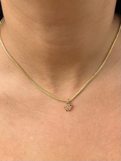 Dije pajaro con swarovski rosado y verde 0.9gr / Largo 1.5cm — Oro Amarillo