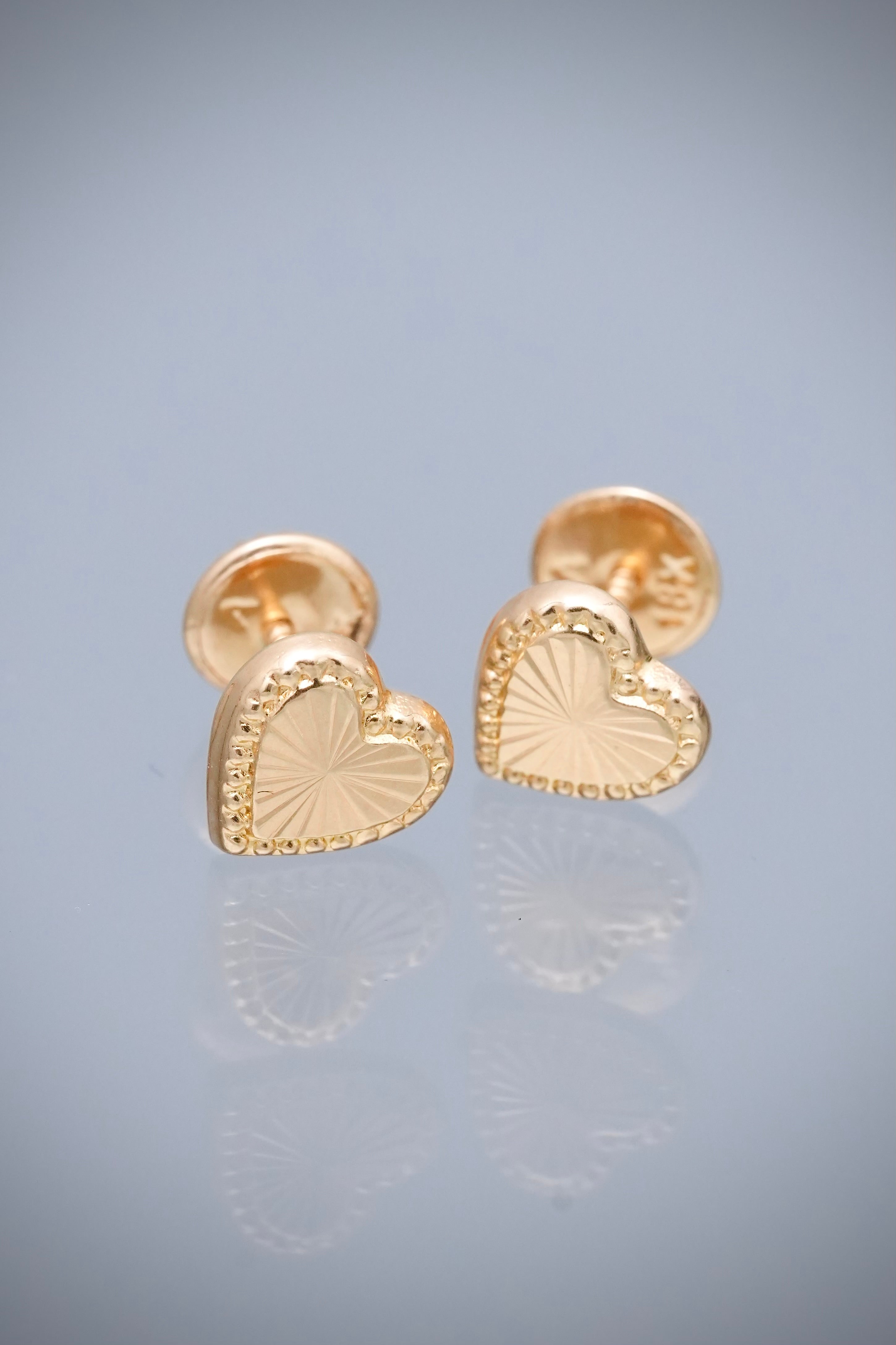 Topos corazon diamantados 0.7gr / Largo 0.7cm — Oro Amarillo