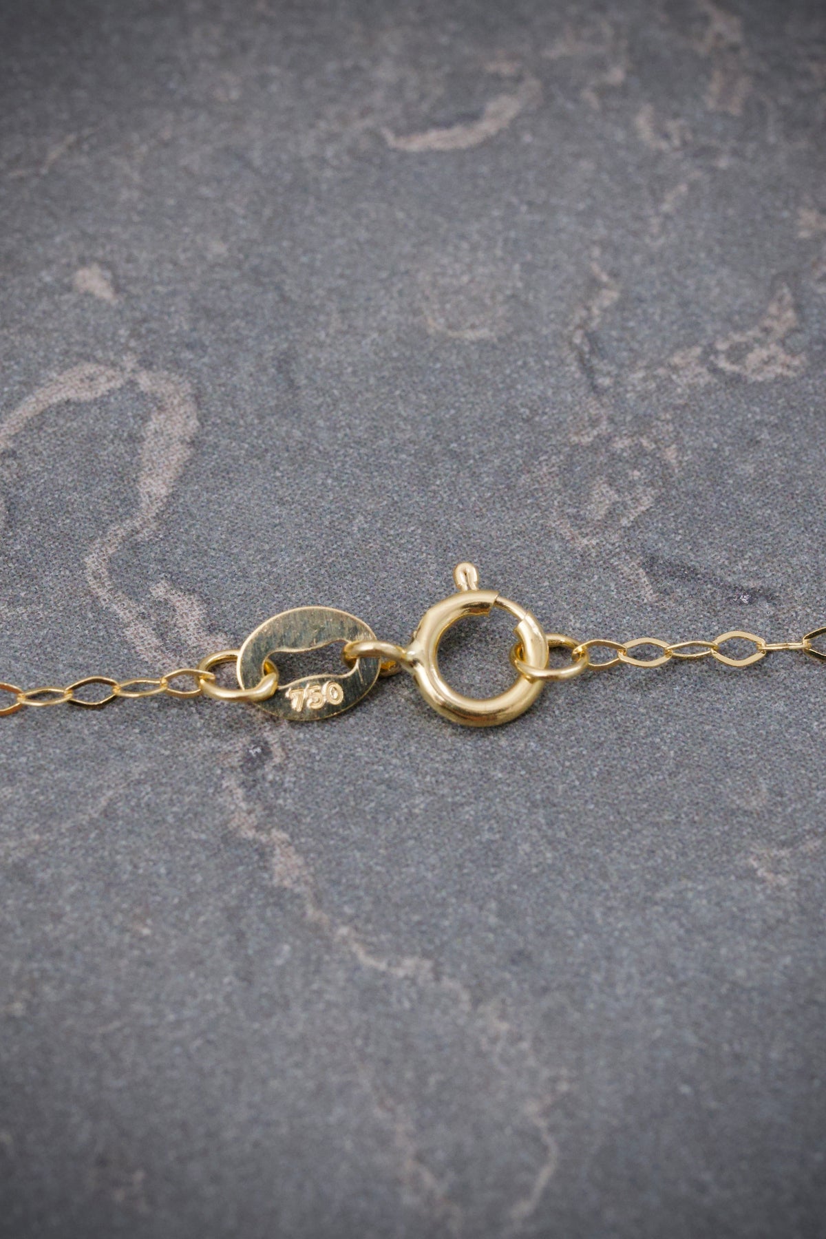 Cadena Aro Seguido 0.65gr / 50cm / 1.2mm — Oro Amarillo