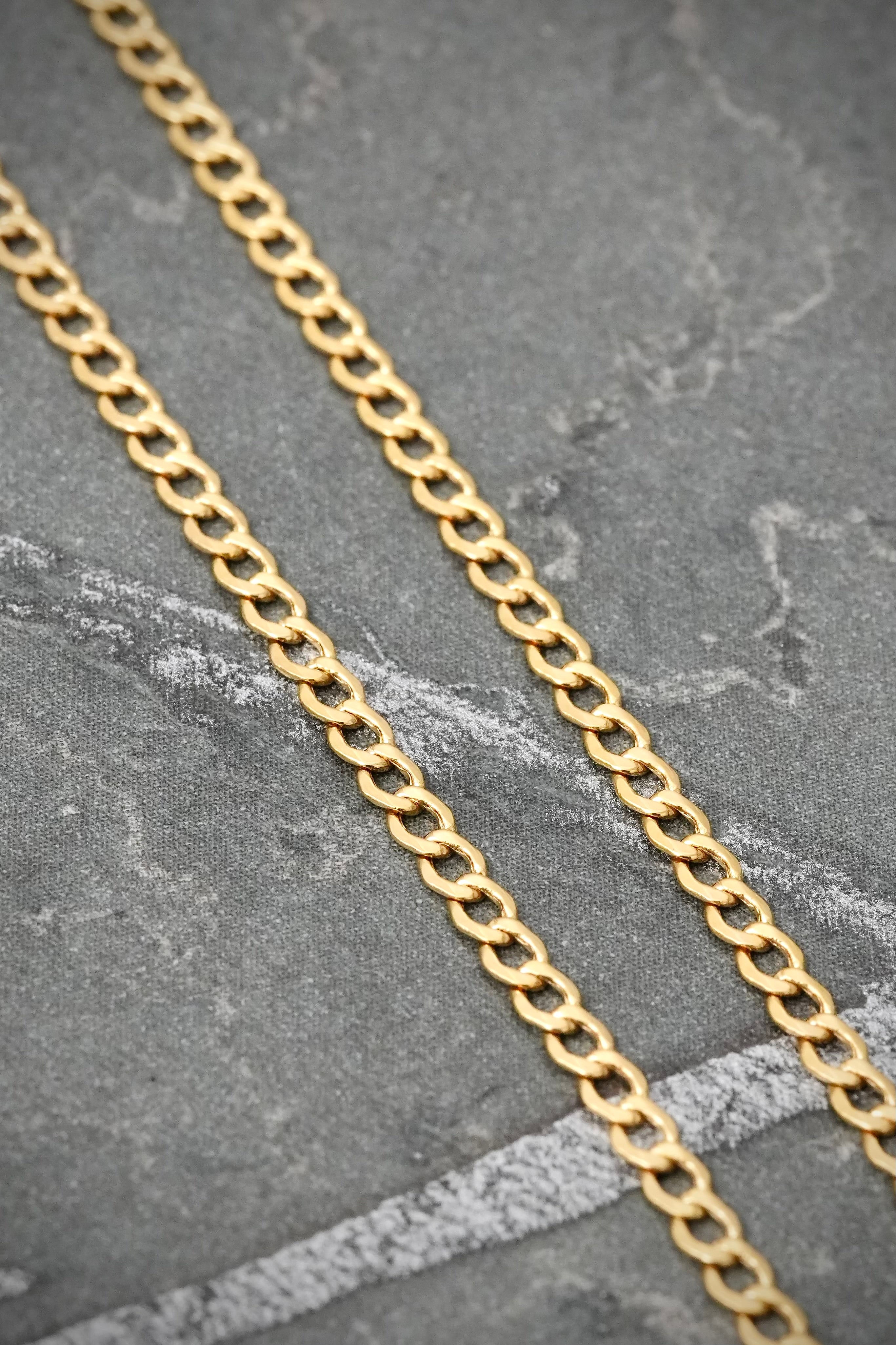 Cadena Cubana 2.05gr / 50cm / 2.2mm — Oro Amarillo
