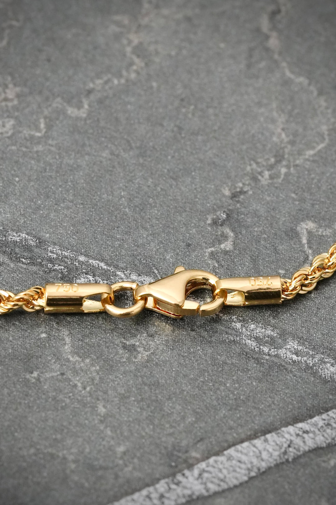 Cadena lazo 2.95gr / 45cm / 2.1cm —  Oro Amarillo