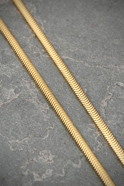 Cadena Veneciana Especial 4.8gr / 45cm / 2.1mm — Oro Amarillo